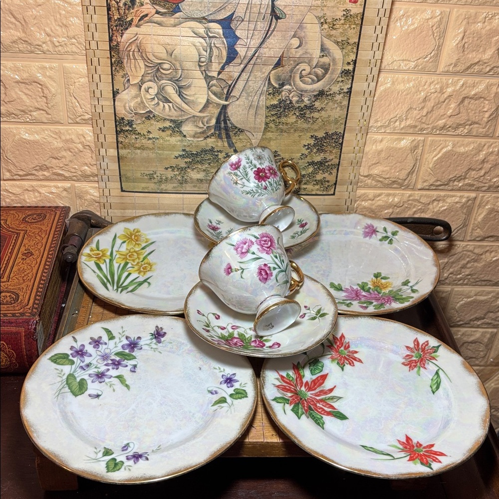 Lusterware Plates Flower of the Month 7.75”D w 2 Cups 2 Saucers Japan